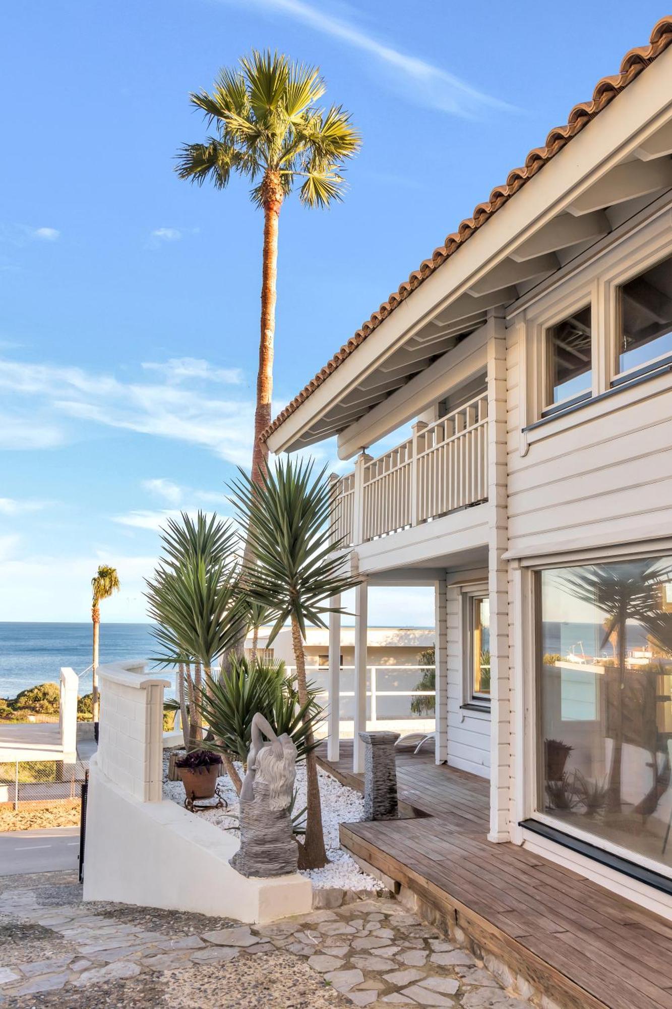 Increible Villa De Madera Con Vistas Al Mar Algeciras Exterior foto
